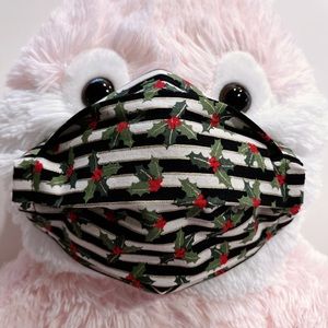 Face Mask Christmas Mistletoe